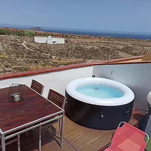 golfsurjacuzzi-2bath-4bedroom-4tv-netflx-fastwifi.in-canary-islands.com/